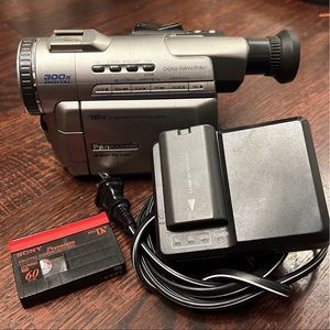 Panasonic PV-DV200 PV-DV200D MiniDv Mini Dv Camcorder VCR Player Video Transfer